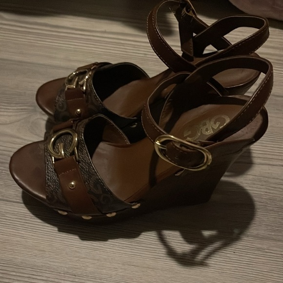 GBG by Guess wedges for women size 6 - Picture 4 of 4